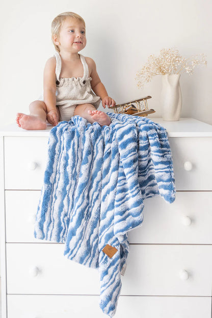 Cozy Fur blankets for newborn babies