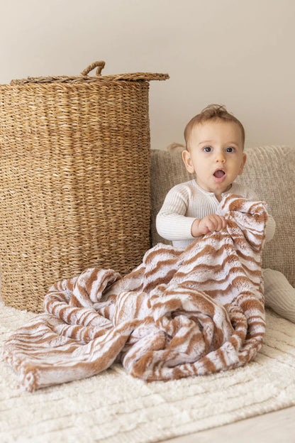 Cozy Fur blankets for newborn babies